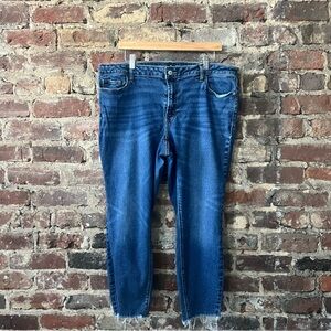 Old Navy Women's Cropped Blue Jeans